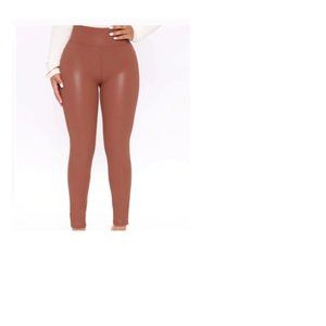 Faux leather cognac leggings 1XL (Cart D-126)